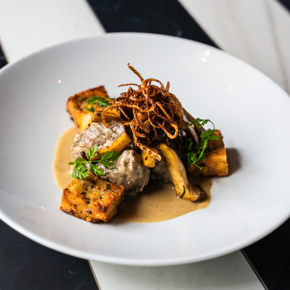 GRANDE ÉTOILE I Düsseldorf by michelin.com