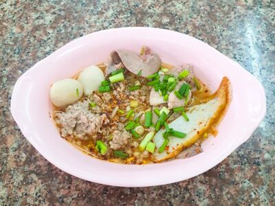 Rung Rueang Tung Pork Noodle