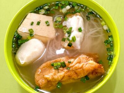 Xiu Ji Ikan Bilis Yong Tau Fu