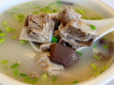 San Xing Yang Rou Guan