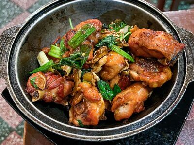 Shih Fang Hsiao Ching