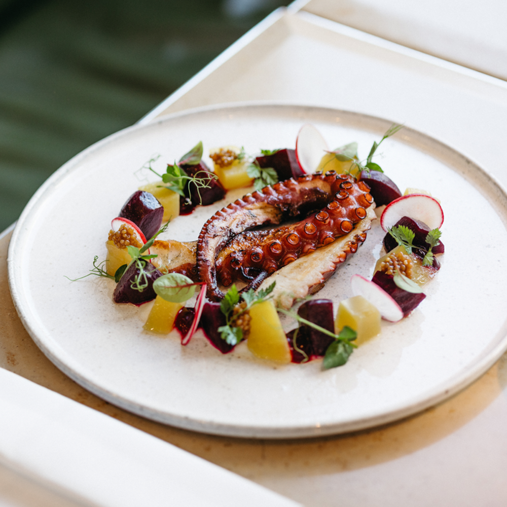 Dallmayr Bar & Grill by michelin.com