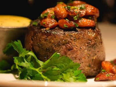 Bavette’s Bar & Boeuf