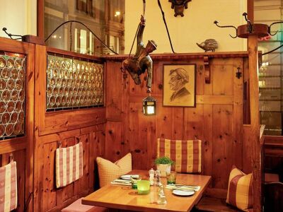 Zum weissen Rauchfangkehrer