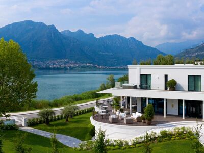 Bianca sul Lago