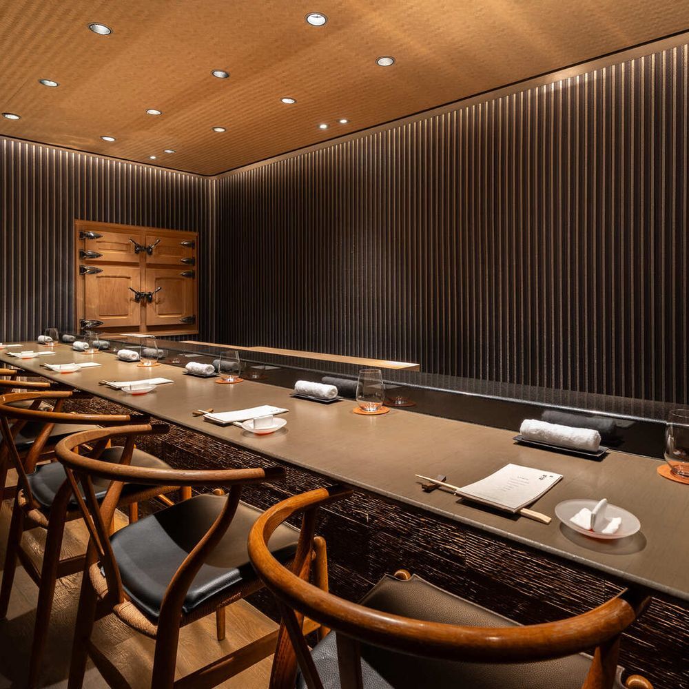 Sushi Ryūjirō by michelin.com