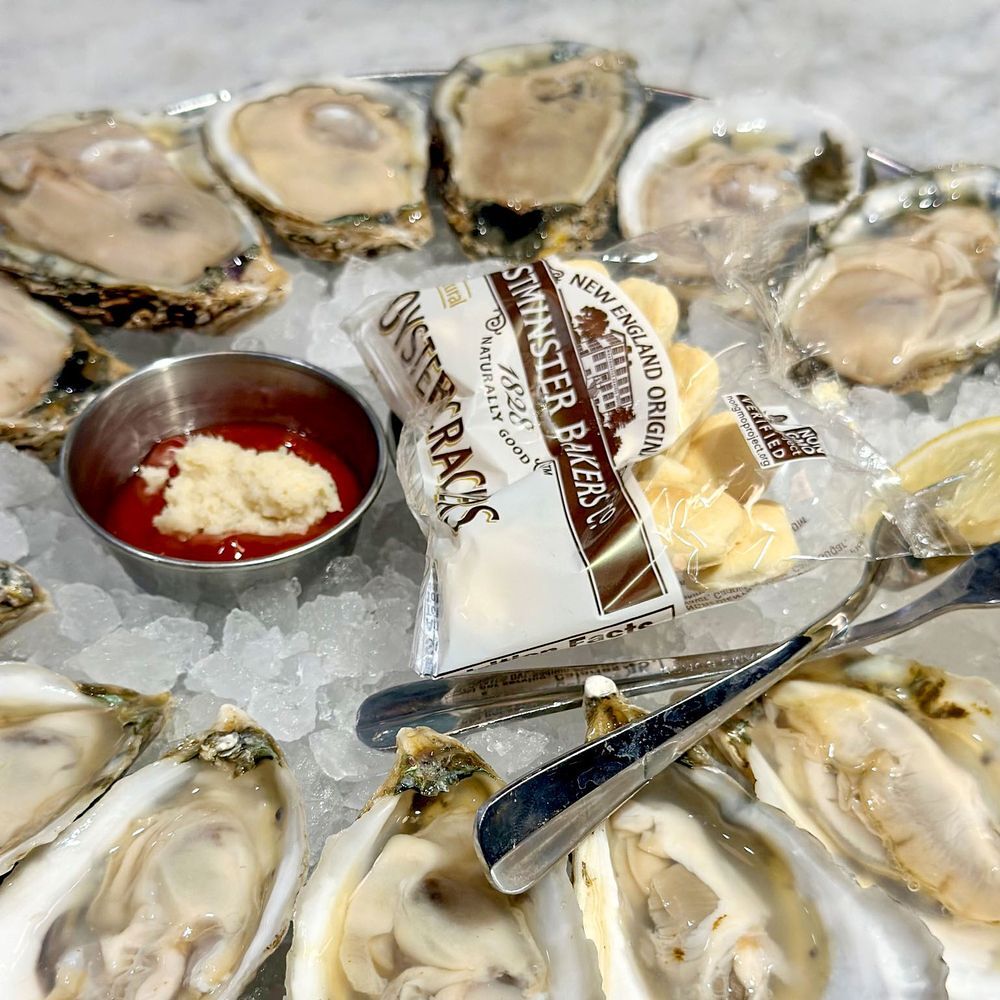 Hank's Oyster Bar, Old Town by michelin.com
