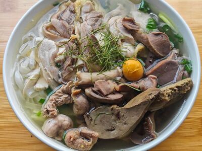 Phở Tiến