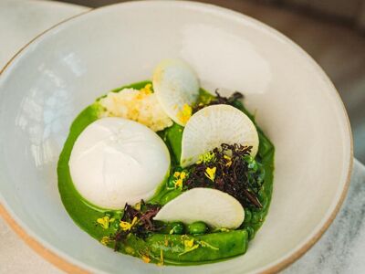 Residents Cafe & Bar