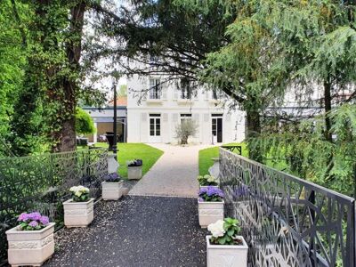 Le Quai de Champagne