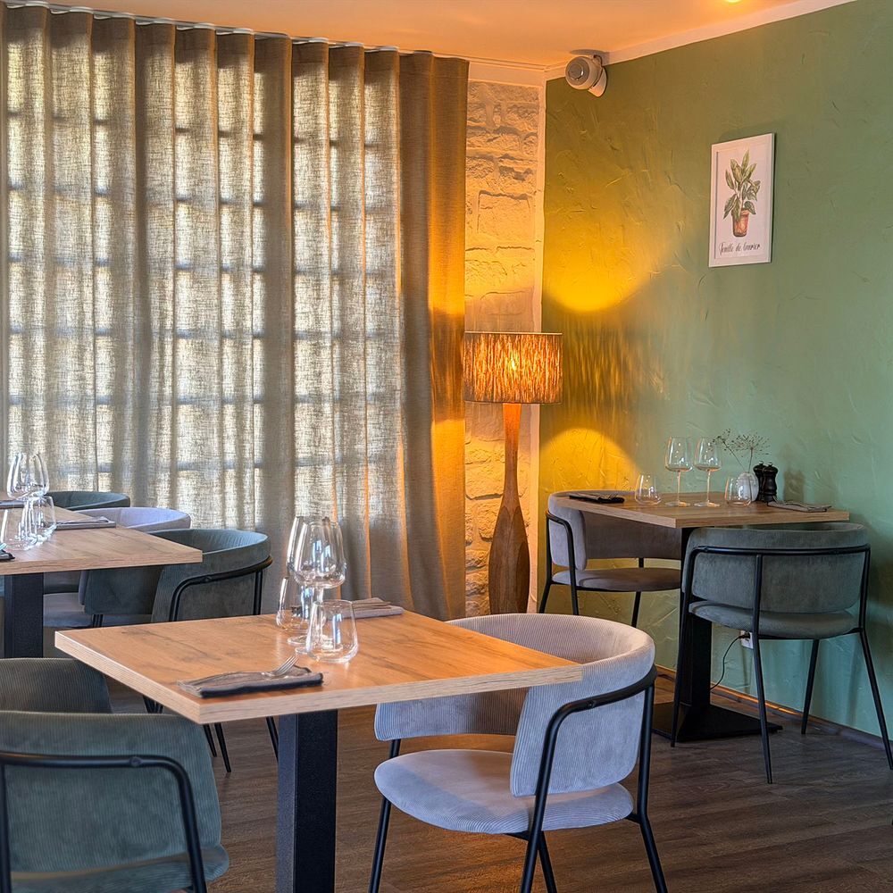 L'Arômatique restaurant in Saint Jean Le Thomas, France