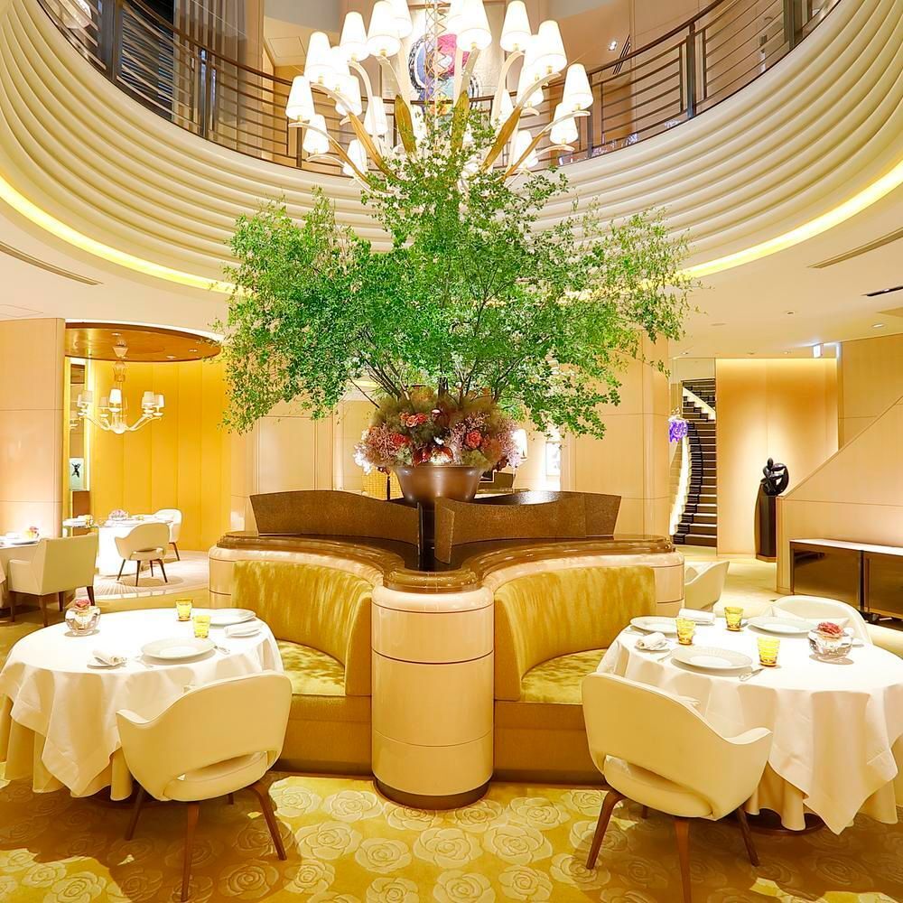 Système de Restaurant 現代レストラン体系 阪急メンズ東京にAIカフェロボット「root C」を設置。 百貨店へ