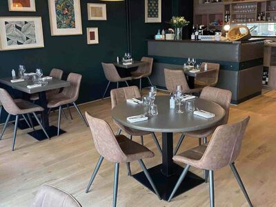 Le Bouche à Oreille