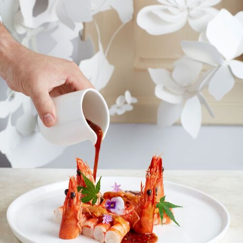 Yì By Jereme Leung by michelin.com