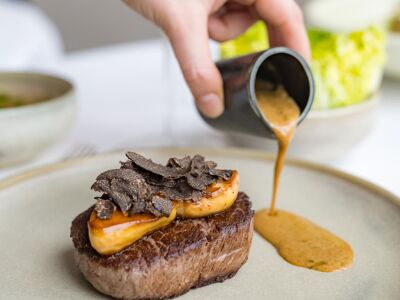 U Eat & Sleep Antwerp