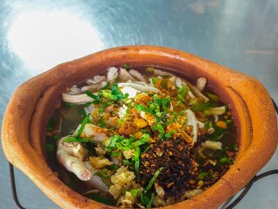 Pranom Shredded Chicken Noodles (Tha Wasukri)