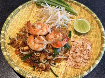 Mae Thum Padthai Kheng