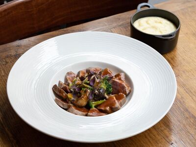 Les Canailles Pigalle