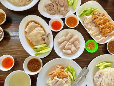 ข้าวมันไก่หน้าโจร