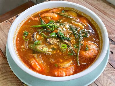 Pares Batchoy Food House