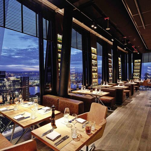 clouds Heaven’s Bar & Kitchen by michelin.com