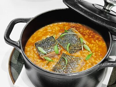 Flor de Lis by Vila Foz