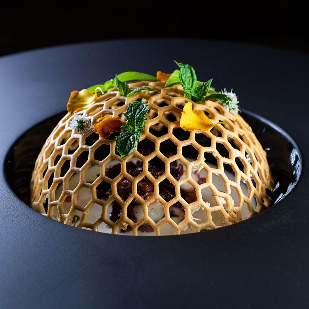 Italo Bassi Confusion Restaurant image 1 - Full view