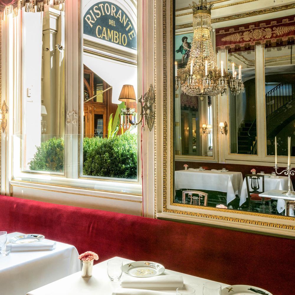 bar vicino alla tour eiffel