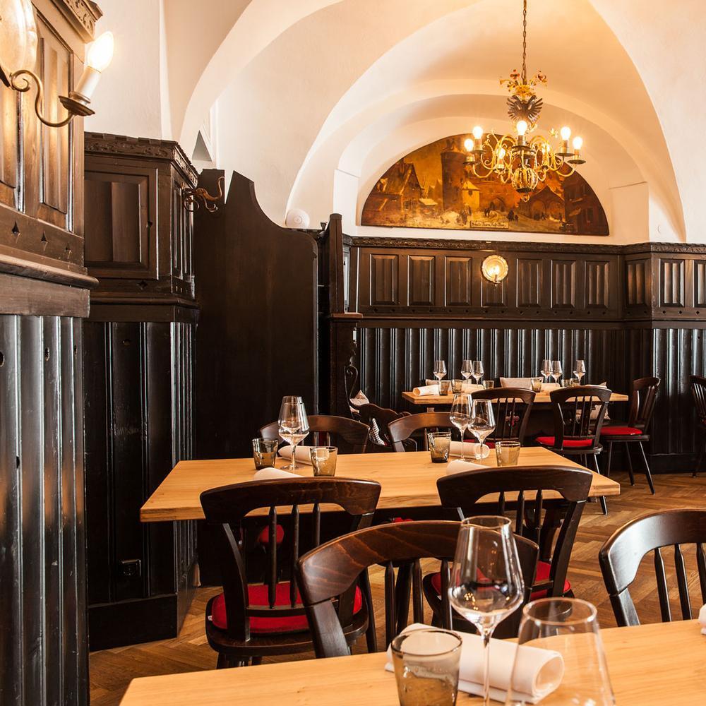 Weinhaus Neuner Munich a MICHELIN Guide Restaurant