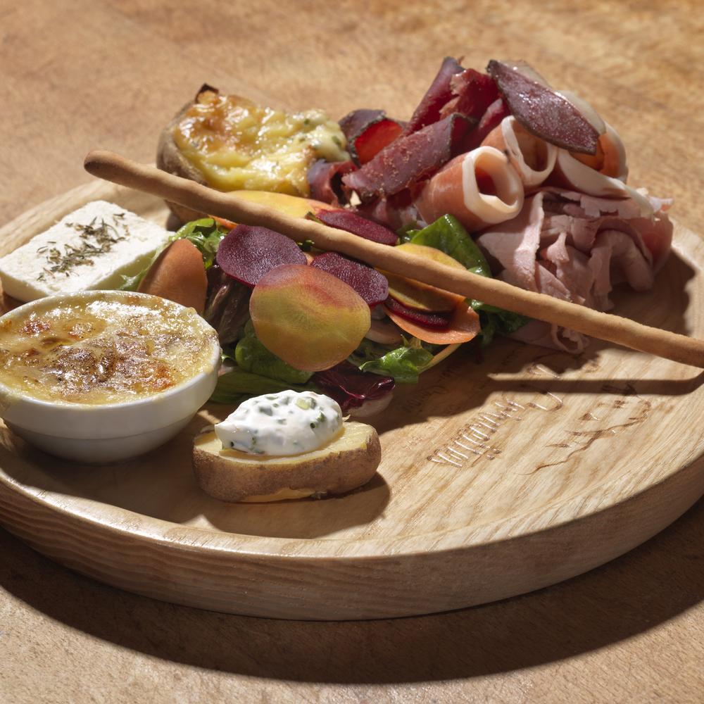 Les La Chapelled'Abondance a MICHELIN Guide Restaurant