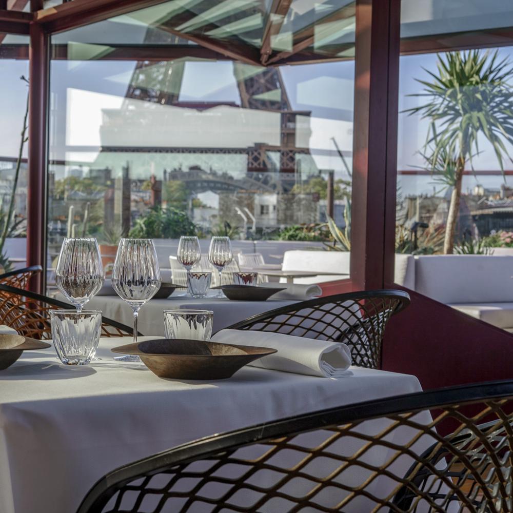 Les Ombres Paris ミシュランガイドレストラン