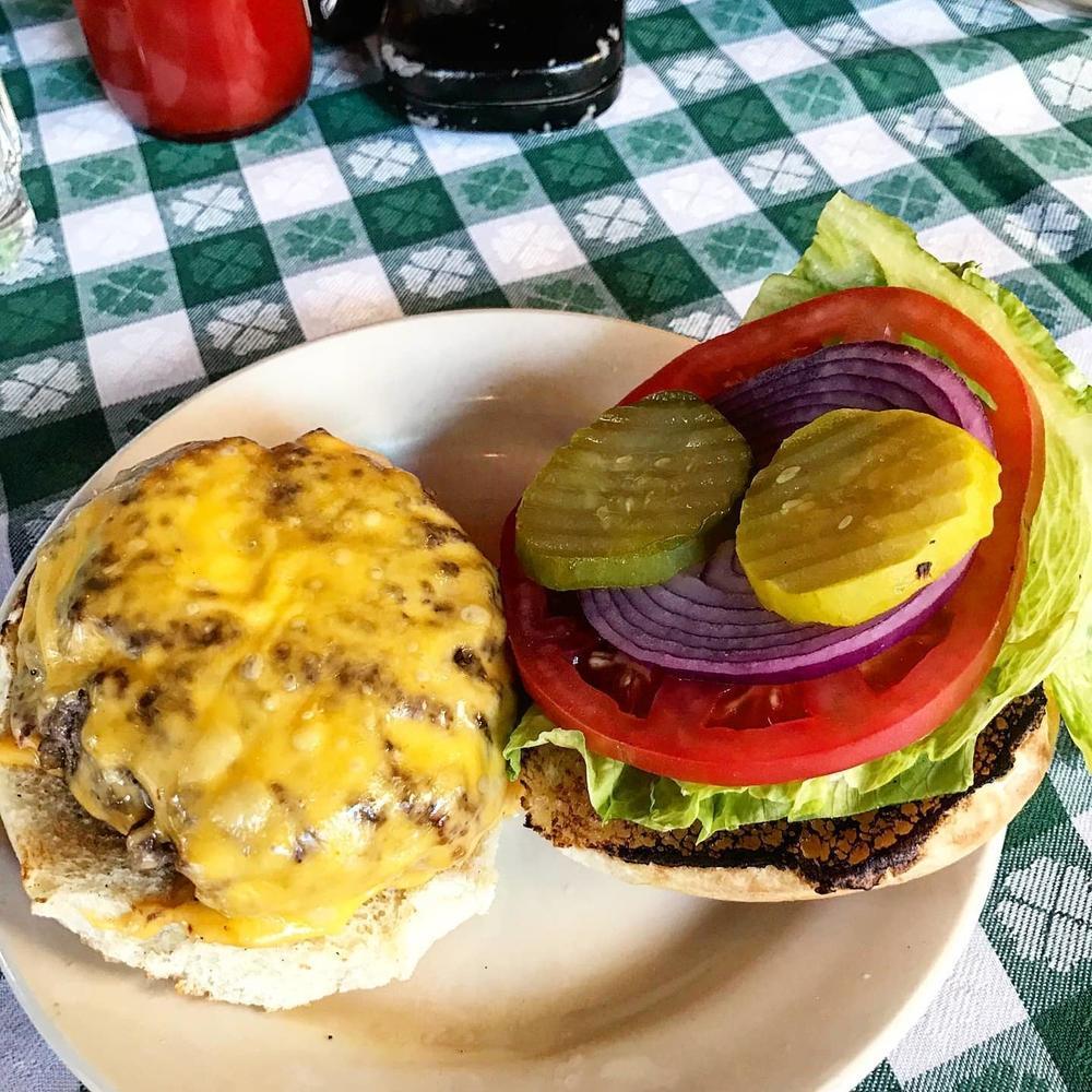 J.G. Melon New York a MICHELIN Guide Restaurant