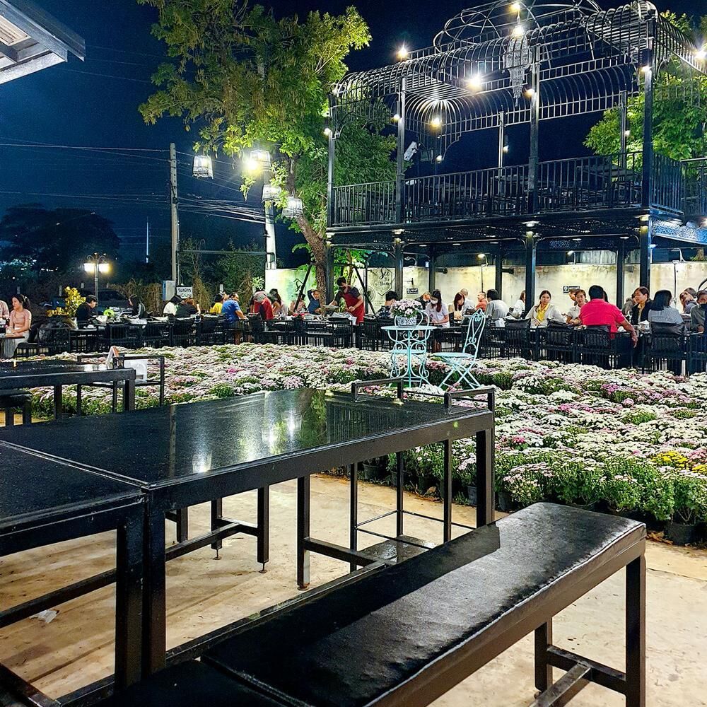 SeeNaNuan Café (Kangsadarn) Khon Kaen a MICHELIN Guide Restaurant