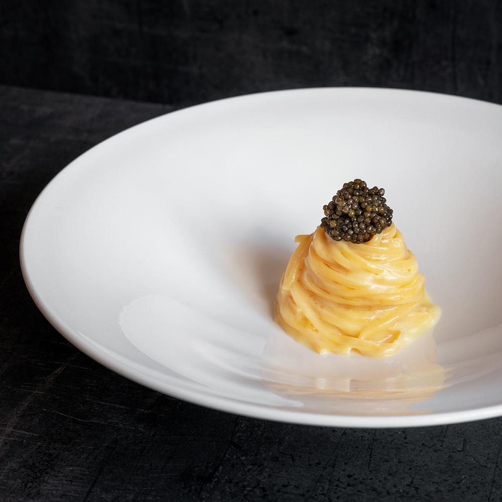 Paolo Piantadosi / Eichhalde / Spaghetti alla Chitarra mit Alpenbutter und Osietra Kaviar