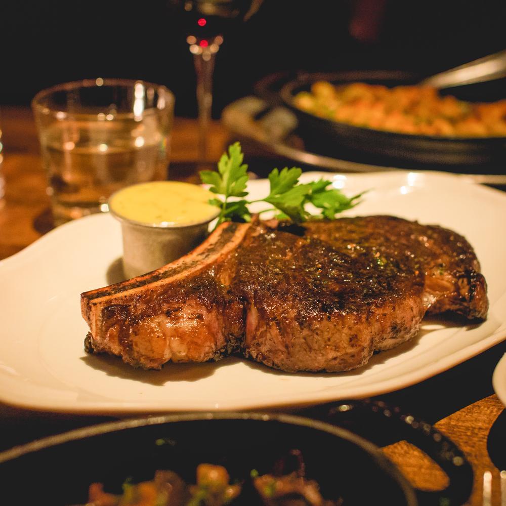 Bavette’s Bar & Boeuf – Chicago - a MICHELIN Guide Restaurant