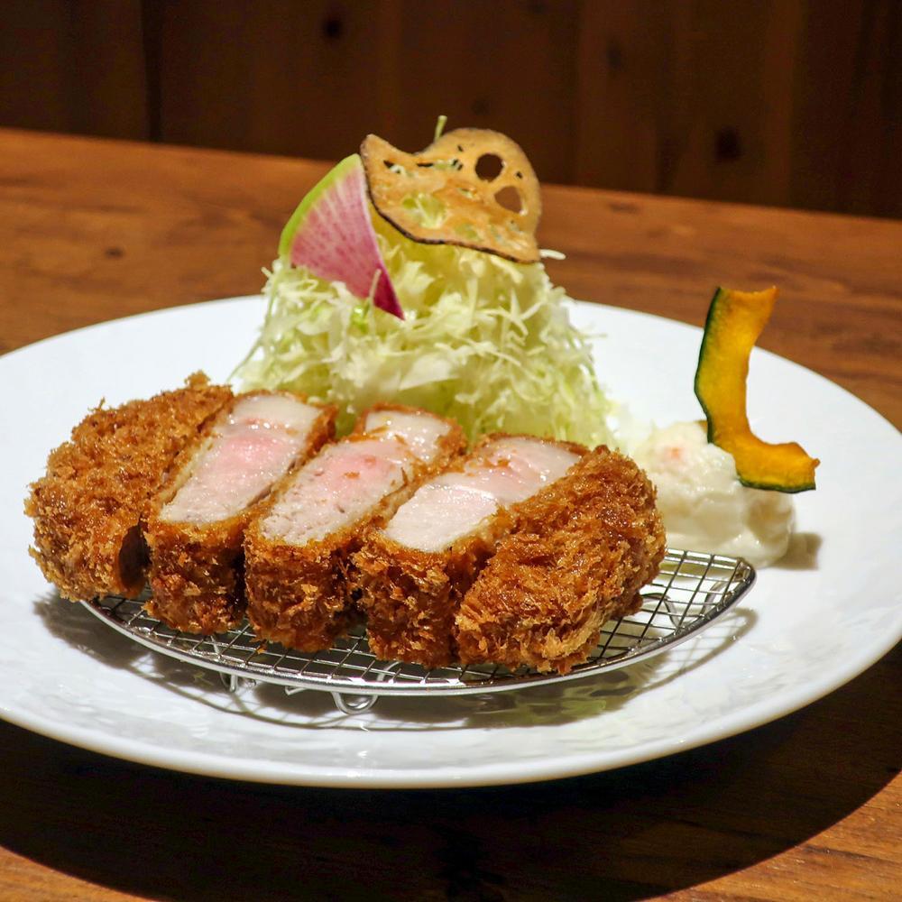 Tonkatsu KATSU Hana Osaka um Restaurante do Guia MICHELIN