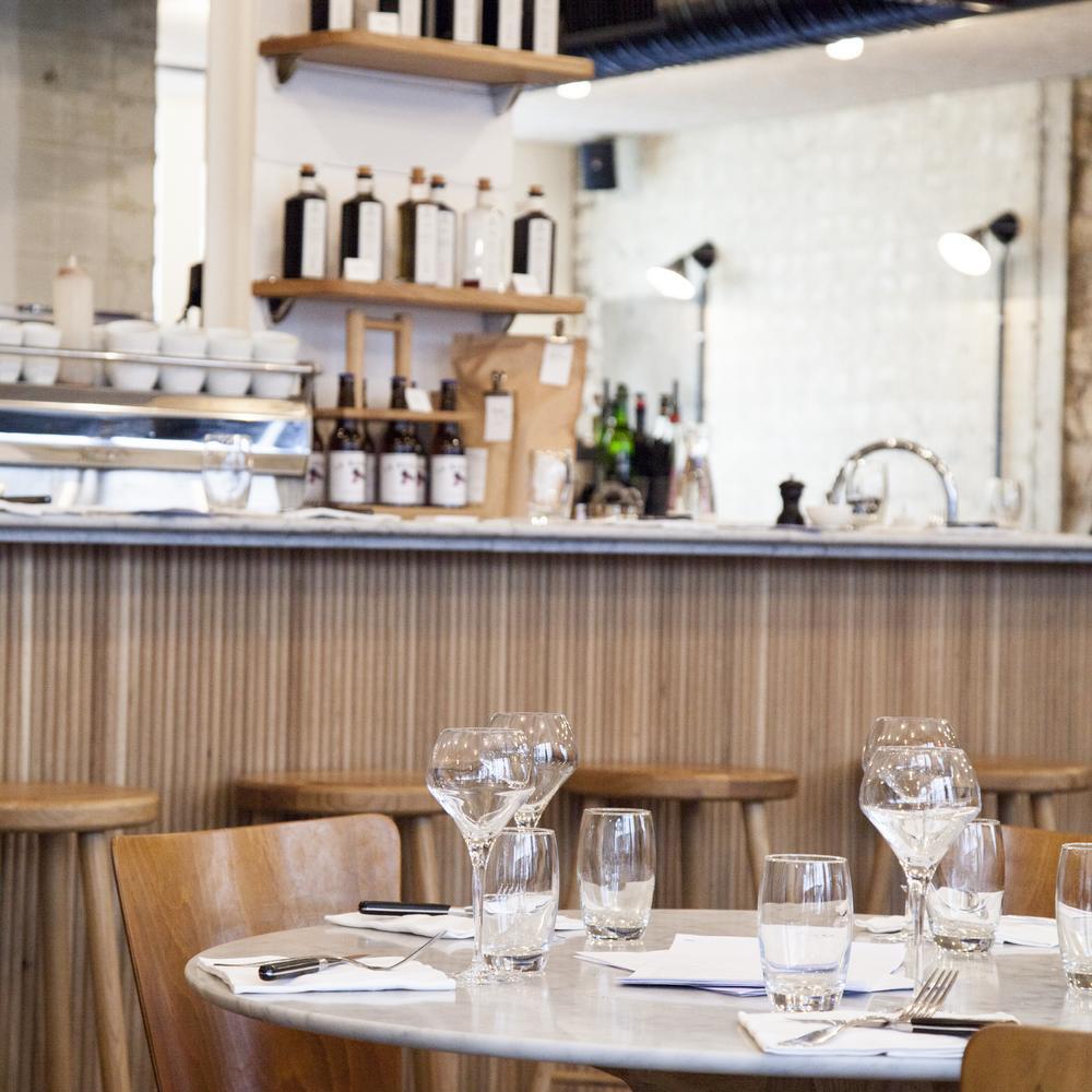 52 Faubourg StDenis Paris Un restaurant du guide MICHELIN