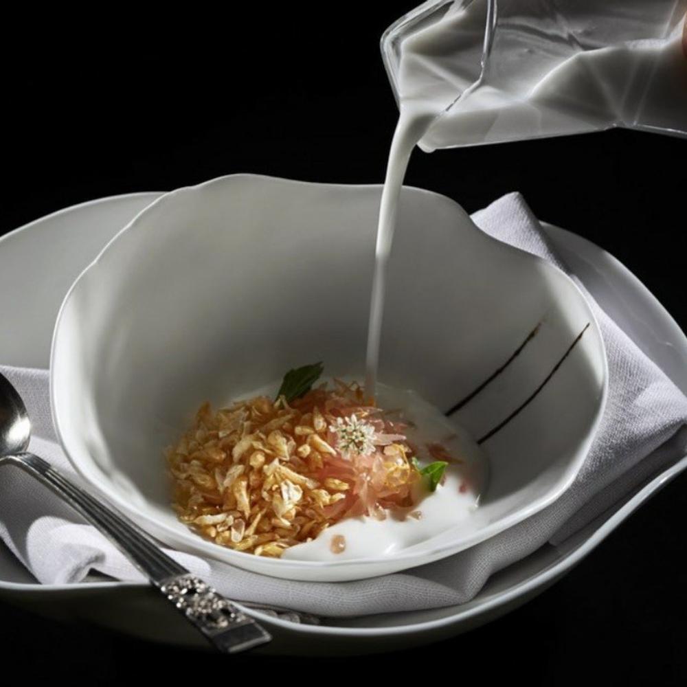 minibar's "Pomelo Cereal" © Greg Powers/minibar