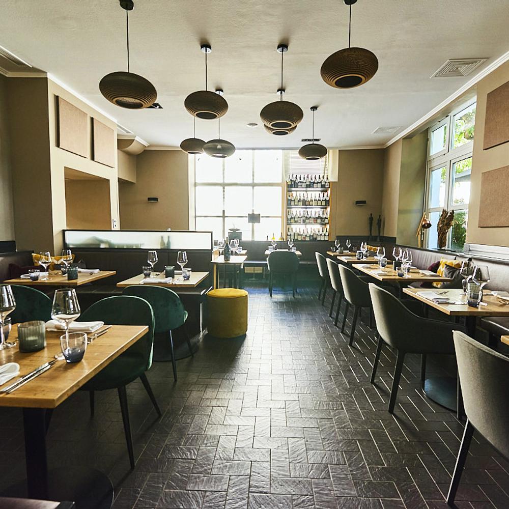 pure-wine-food-m-nchen-a-michelin-guide-restaurant