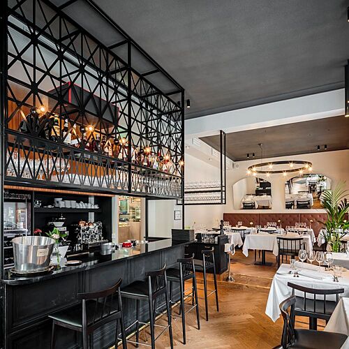 Page 2 Helsinki MICHELIN Restaurants the MICHELIN Guide Finland