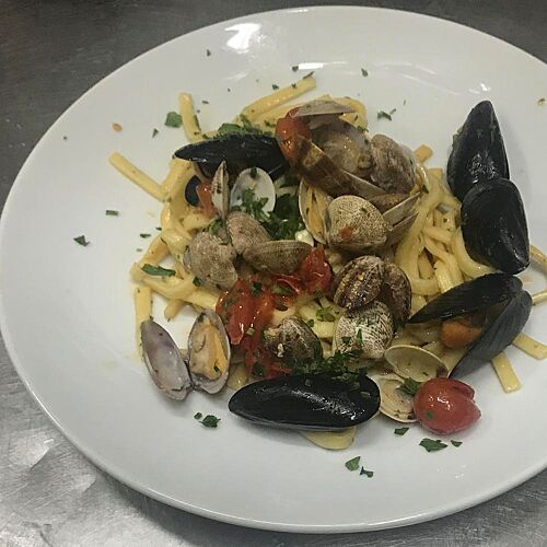 Di Martino Sea Front Pasta Bar Napoli un ristorante della Guida