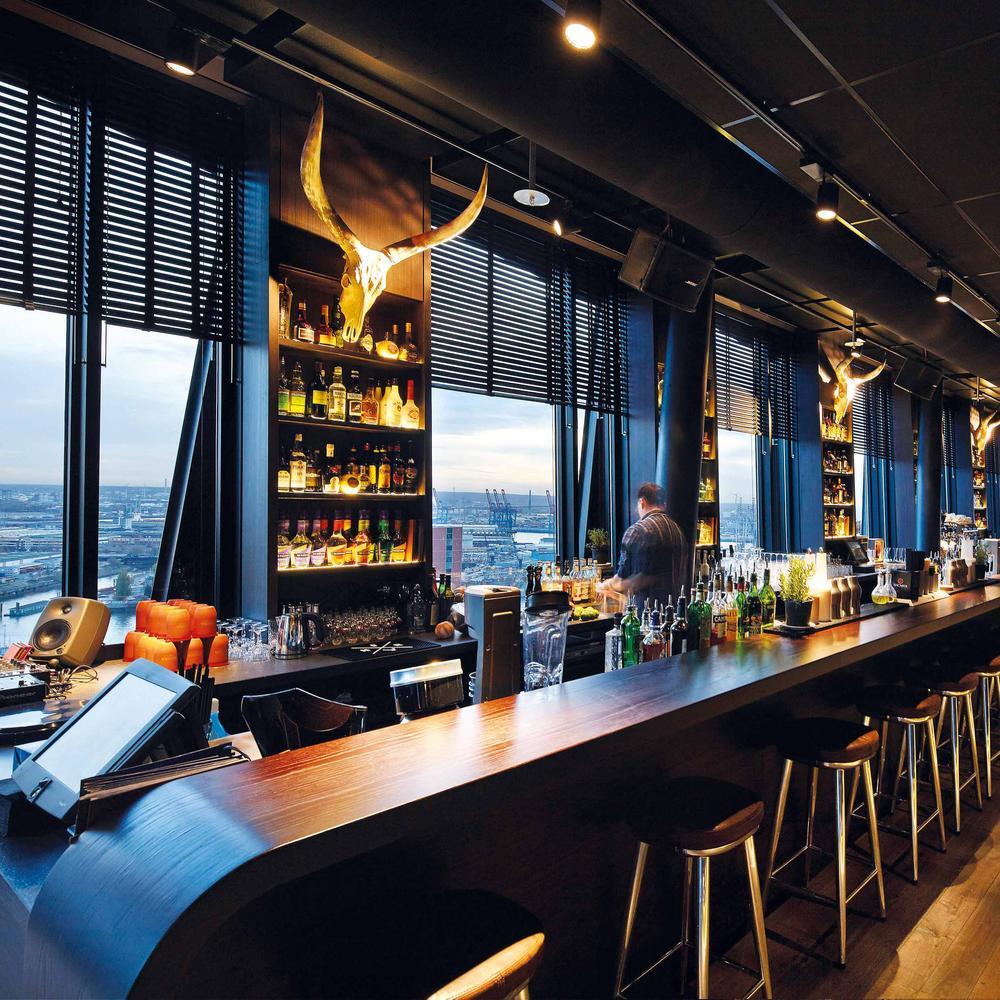 Clouds - Heaven's Bar & Kitchen – Hamburg - a MICHELIN Guide Restaurant