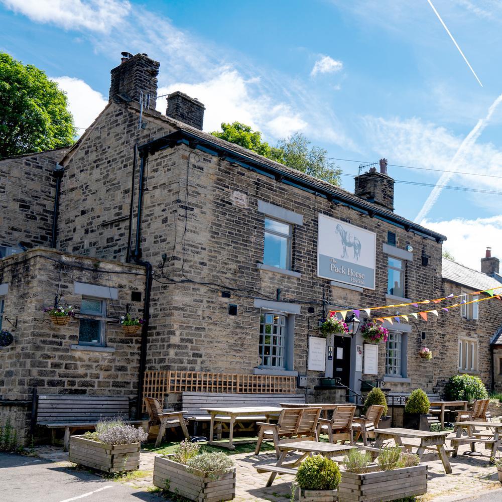 The Pack Horse Hayfield a MICHELIN Guide Restaurant