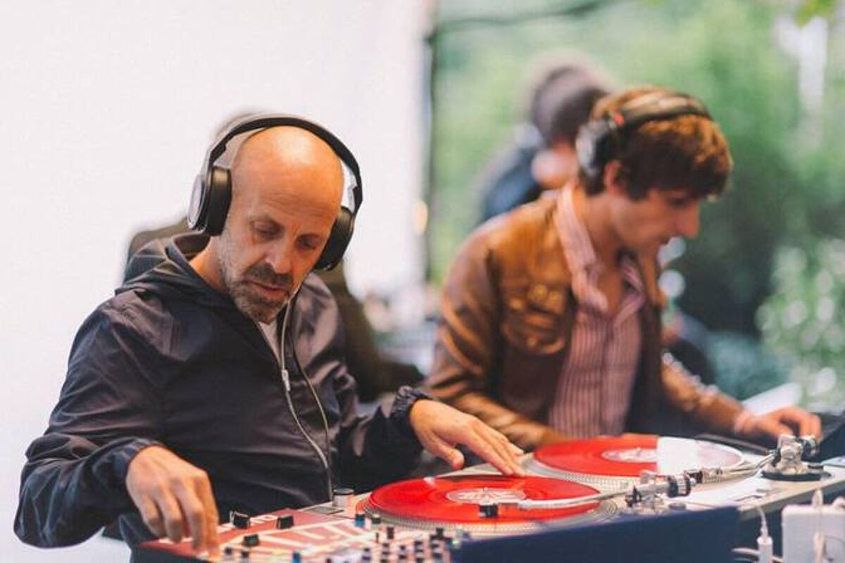 DJ Kheops (IAM) et Arnaud Fleurent-Didier aux platines