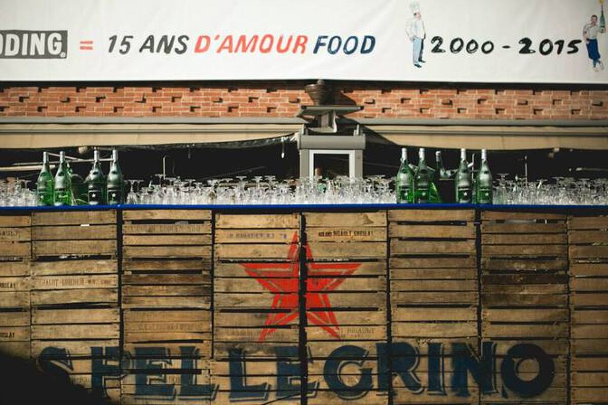 Le bar S.Pellegrino devant Ma Cocotte 