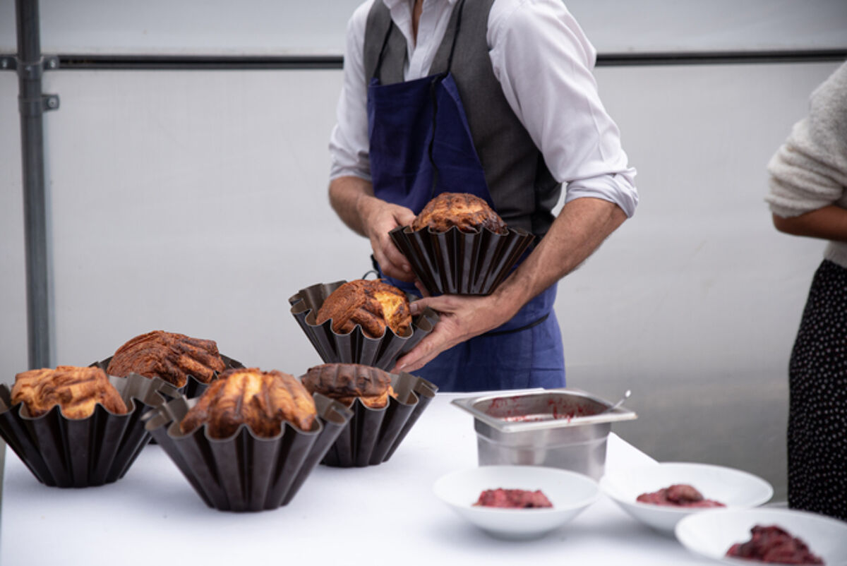 Brioches feuilletées, figues et crème crue de Franck Baranger