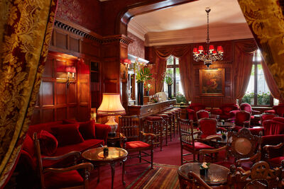 11_53_44_852_bar_raphael_paris.jpg