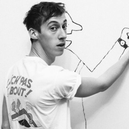 16_48_01_417_370Jean_Jullien_portrait_photo_by_Daniel_Arnold_copie.jpg