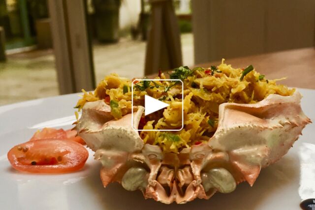 Crabe sauvage, poivron, cachaça