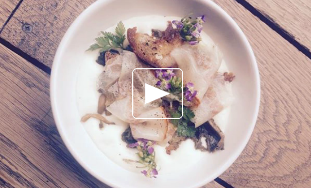 Mousse de pommes de terre, chanterelles, œuf, lard